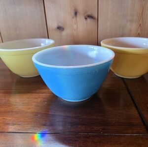 Set Of 3 Vintage 1-1_2 Pint Pyrex Mixing Bowls- $75./set